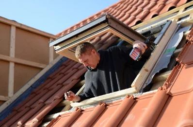 Pose de fenêtres de toit Velux à Lacourt